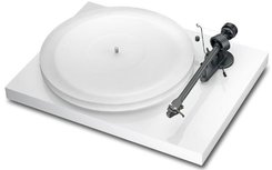 Pro-Ject Debut III OM10 Esprit wit platenspeler Pro-Ject Debut III OM10 Esprit wit platenspeler